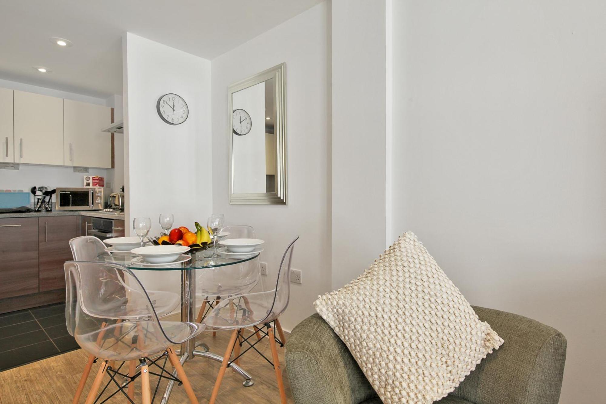 2 Bed Executive Apartment Next To Liverpool Street Free Wifi By City Stay Aparts Лондон Екстериор снимка